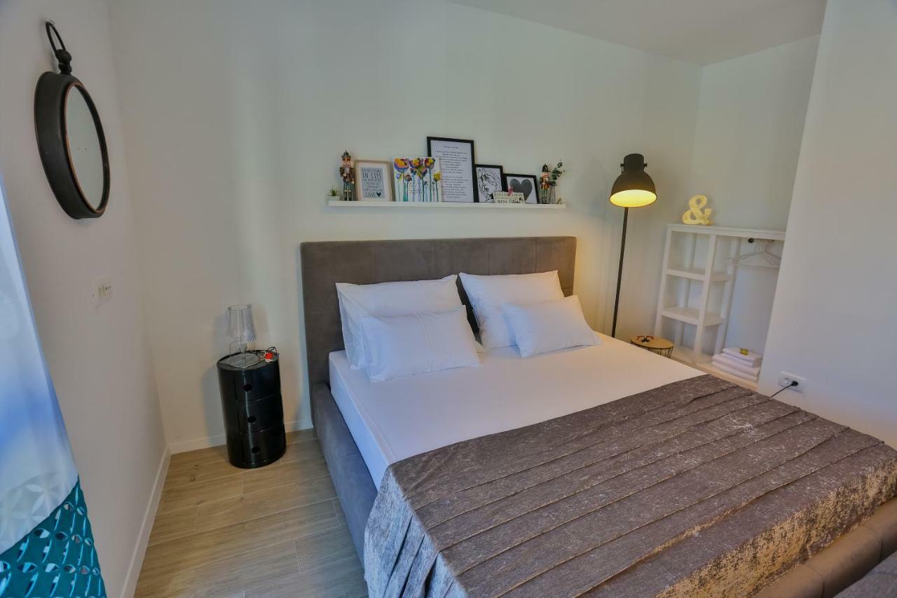 Luxury Urban Villa Apartments With Jacuzzi Сплит Екстериор снимка