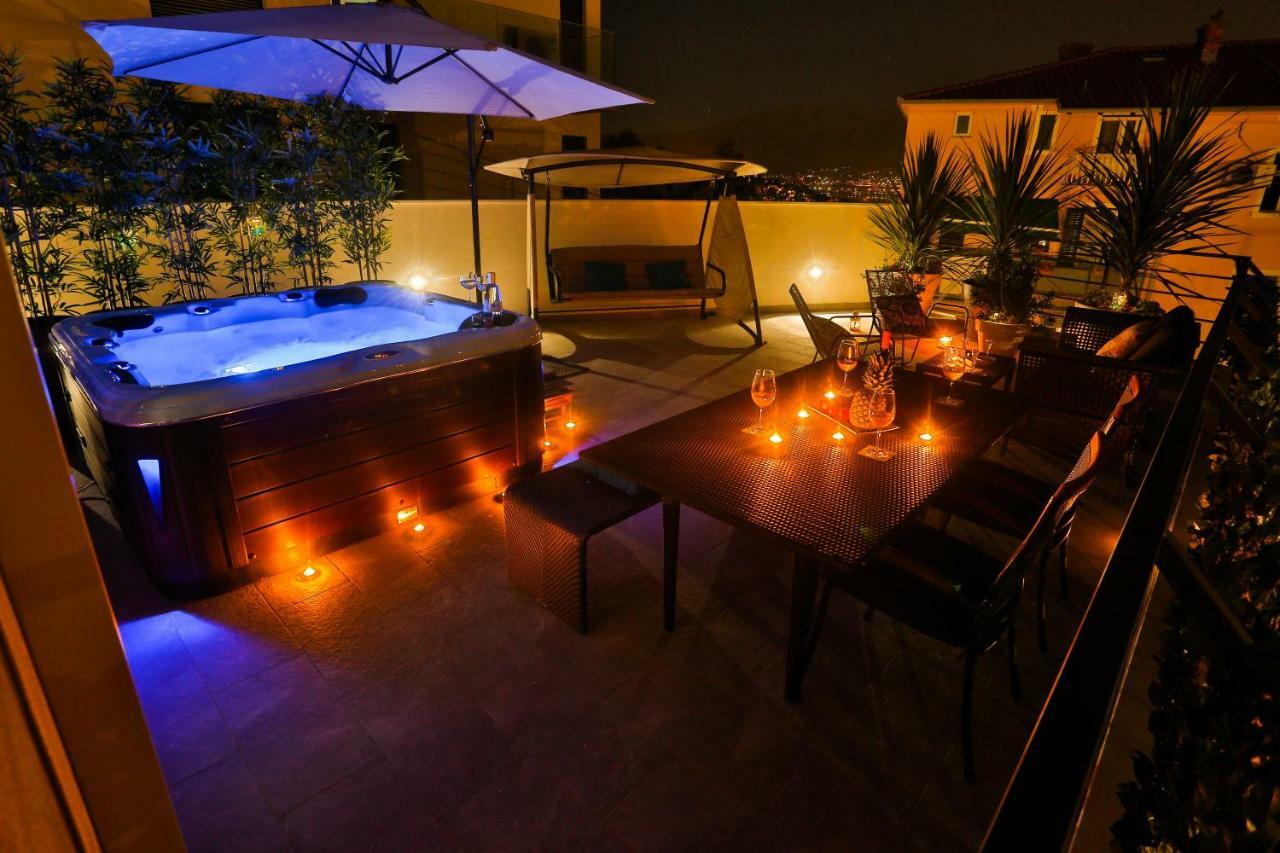 Luxury Urban Villa Apartments With Jacuzzi Сплит Екстериор снимка