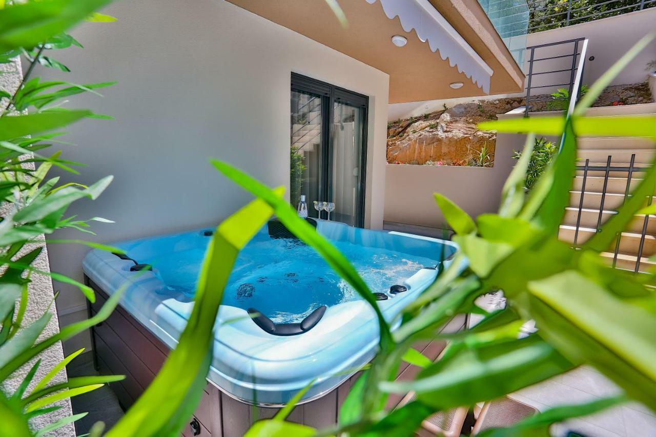 Luxury Urban Villa Apartments With Jacuzzi Сплит Екстериор снимка
